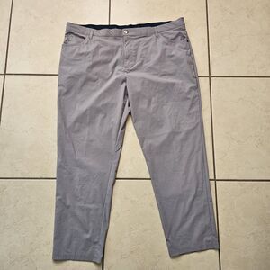 Adidas Go-To 5 Pocket Tapered Leg Men's Size 42 x 30 Golf Pants Gray Bottom